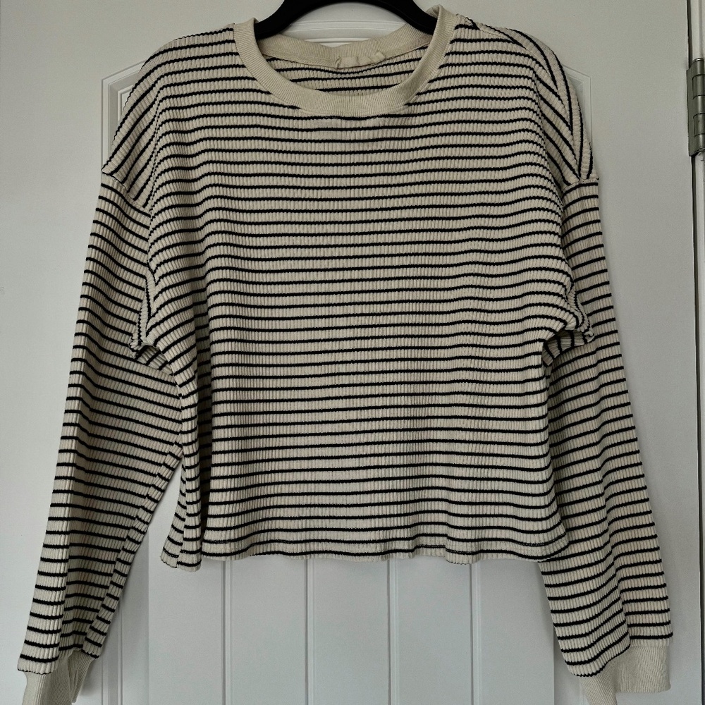 By Together Cream Black Striped Crop Top Long Sleeve Crew Neck Size M EUC